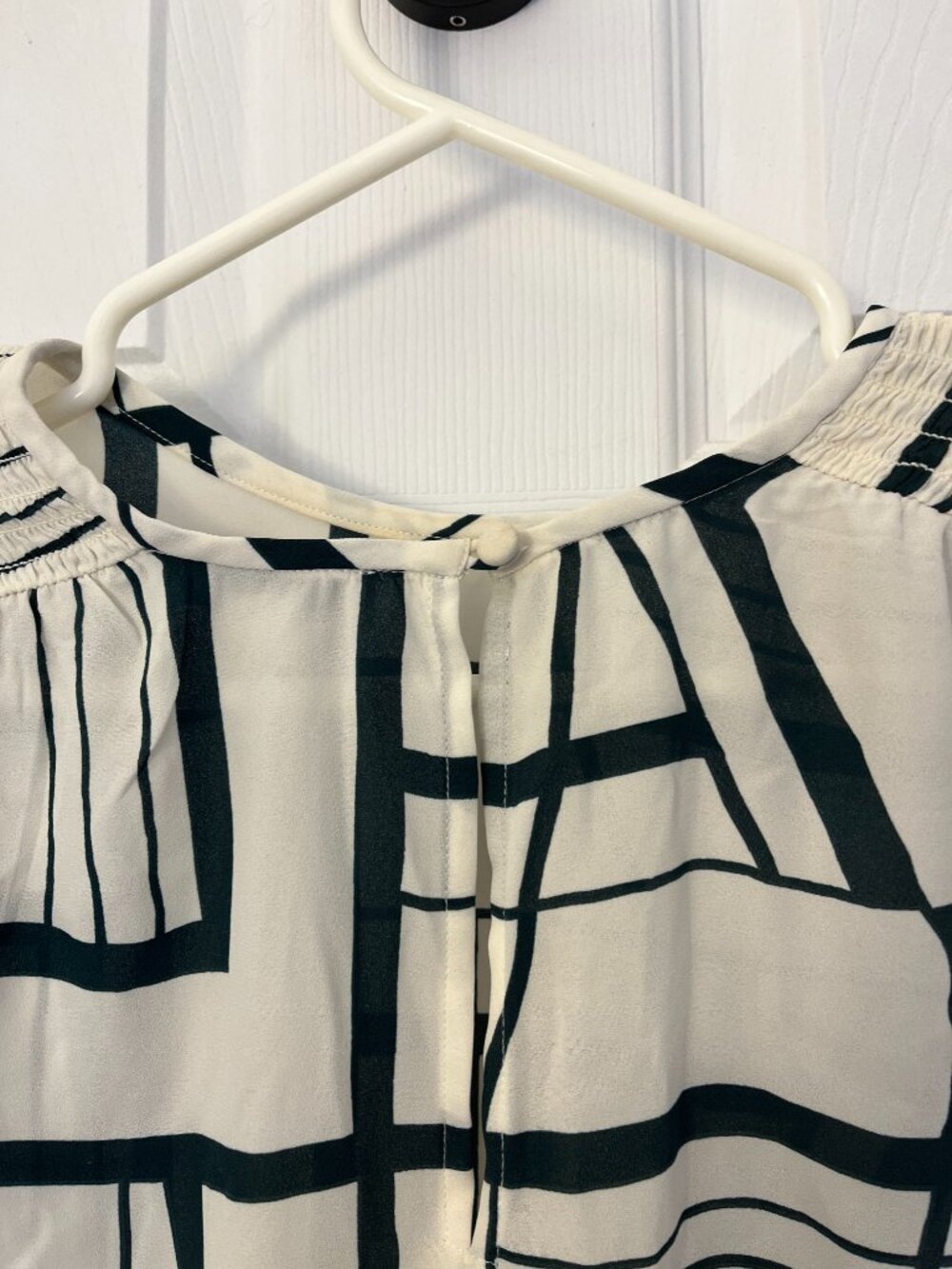 Club Monaco - Smocked Shoulder Blouse - Picture 5 of 9